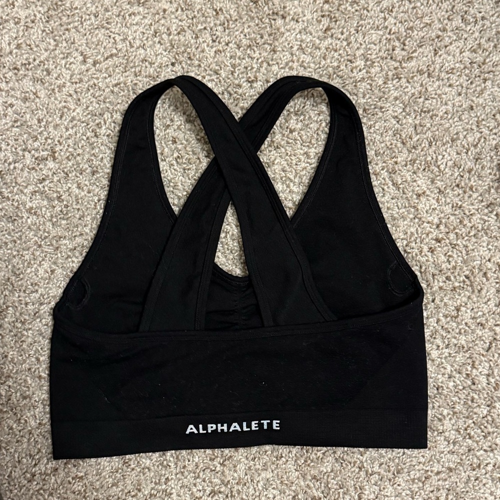 Alphalete Amplify Sports Bra